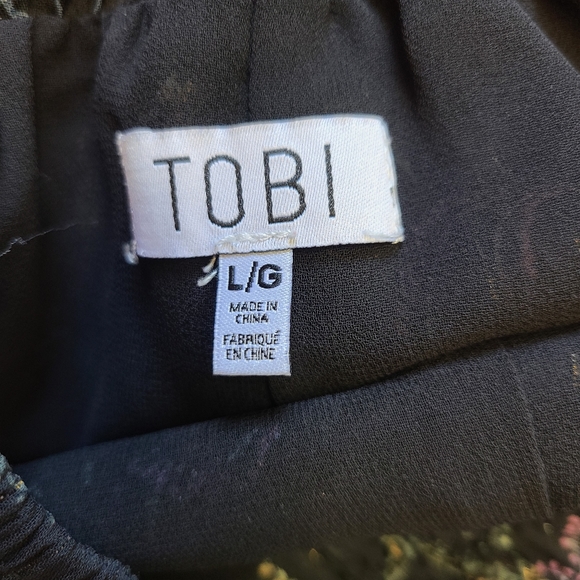 Tobi Size Large shorts - Picture 3 of 4